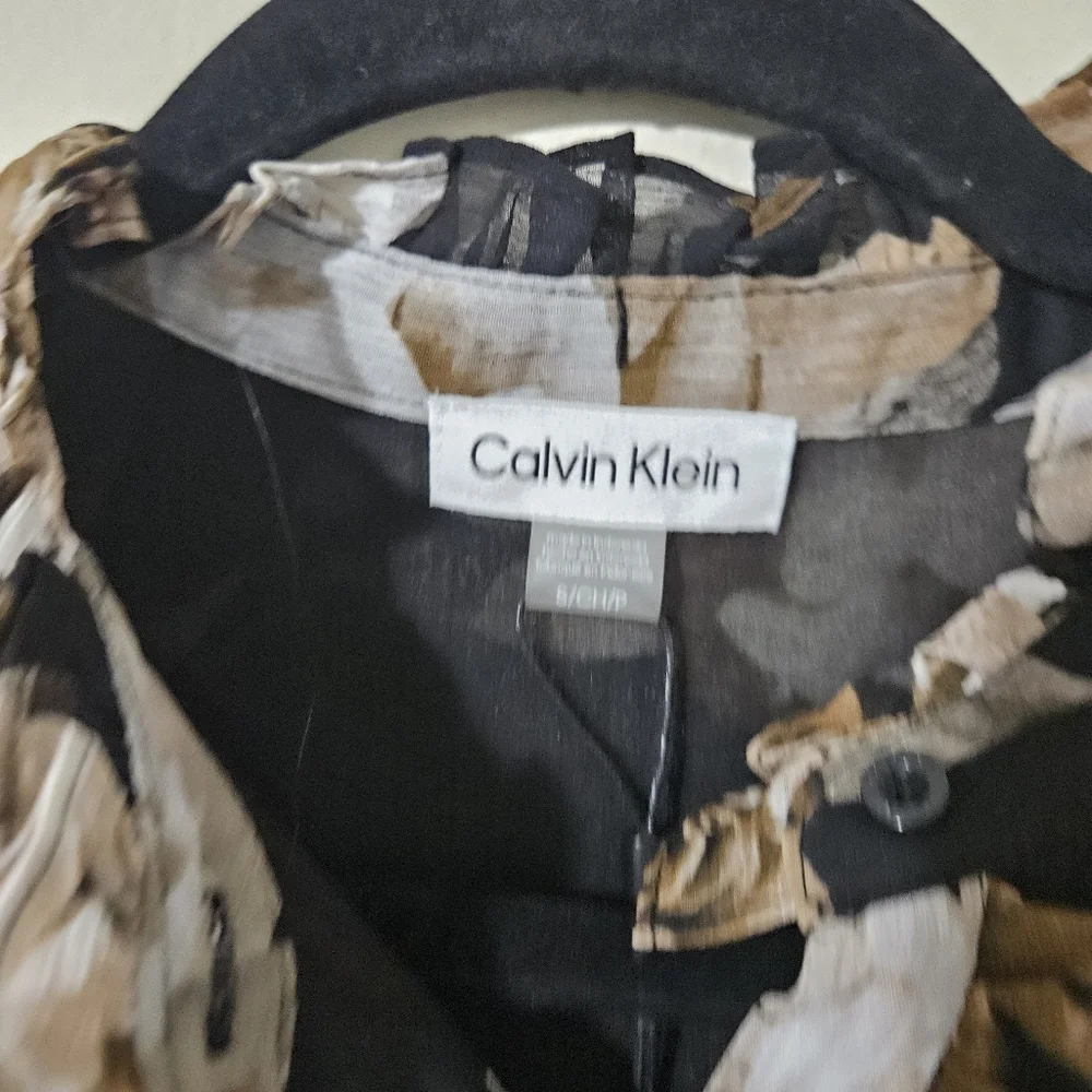 Calvin Klein Floral Blouse - Picture 5 of 8